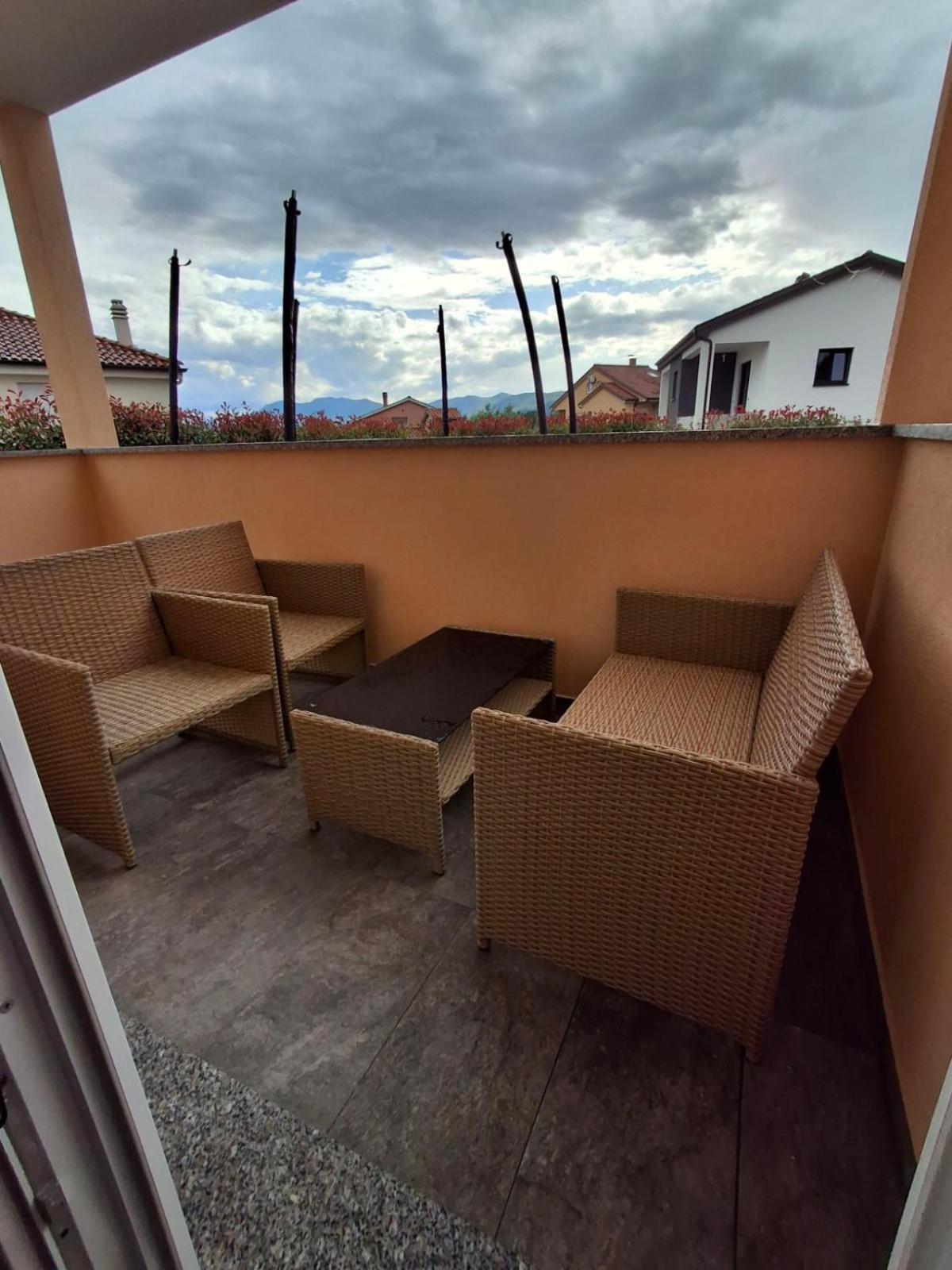 Ferienwohnung Apartman Damador Relax Viskovo Exterior foto