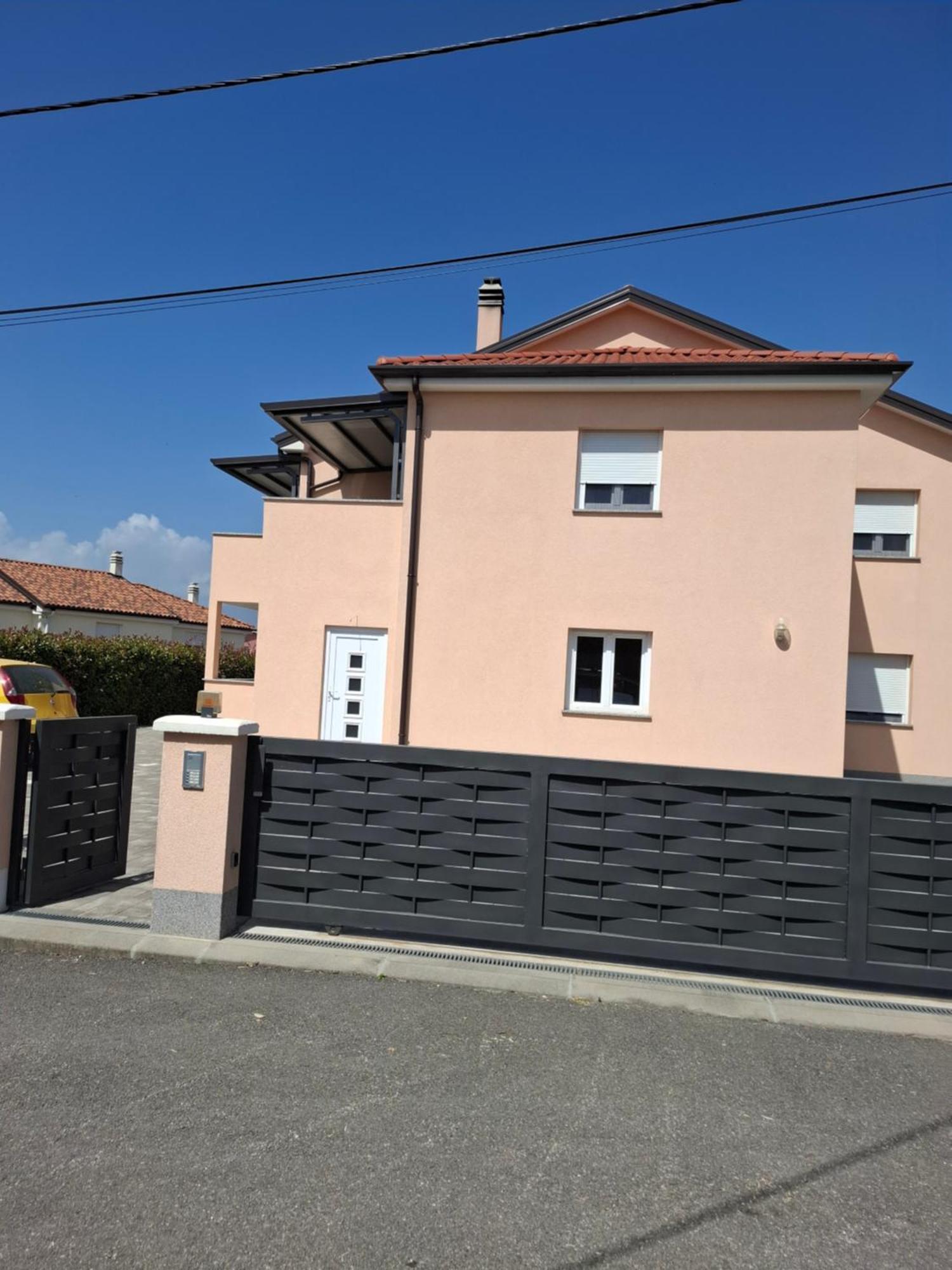 Ferienwohnung Apartman Damador Relax Viskovo Exterior foto